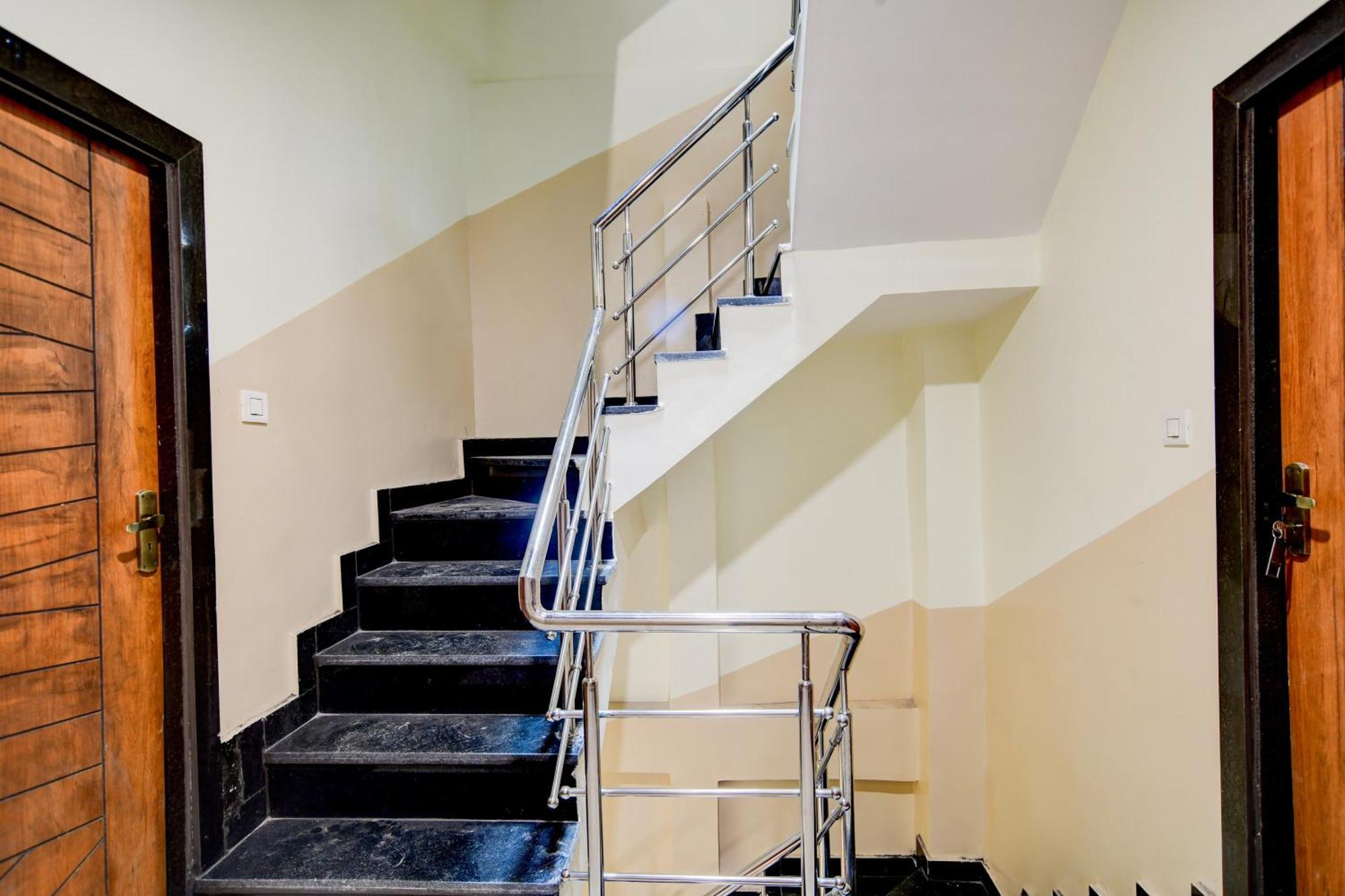 Super Hotel O D.V Near Medanta Hospital Indore Exterior photo