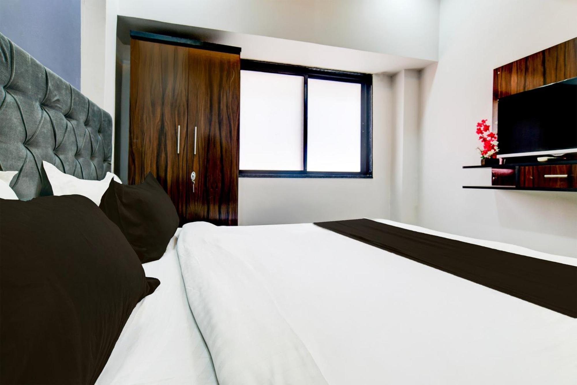 Super Hotel O D.V Near Medanta Hospital Indore Exterior photo